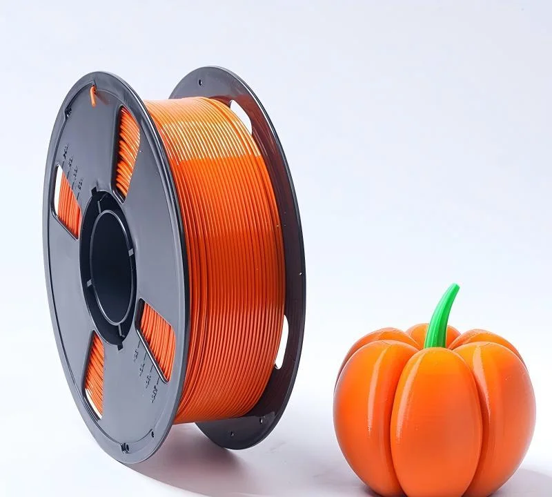 オレンジ色のSilk PLA向けフィラメントスプール